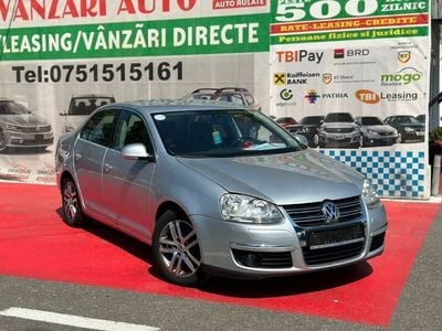 Second-hand VW Jetta Comfortline 140 CP (102 kW) 2005 Argintiu Berlinǎ
