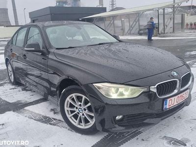 Culoarenegru Utilizat 2012 BMW 318 Exclusive Berlinǎ | 8.200 EUR (Preț bun)