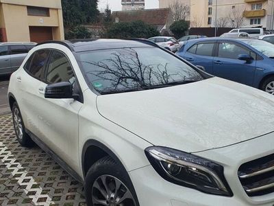 second-hand Mercedes GLA220 d 4MATIC Aut.