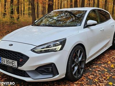 Culoarealb Utilizat 2020 Ford Focus Hatchback | 19.850 EUR