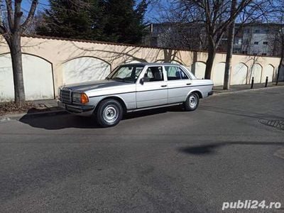 Utilizat 1983 Mercedes E200 Berlinǎ | 10.000 EUR