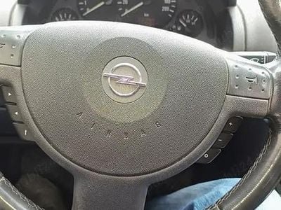 Utilizat 2004 Opel Corsa Berlinǎ | 6.000 EUR