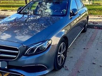 Mercedes E200