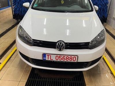 Culoarealb Utilizat 2010 VW Golf VI Style Hatchback | 5.300 EUR (Puțin scump)