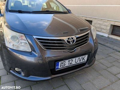 second-hand Toyota Avensis 1.8 Executive