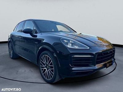 Culoarenegru Utilizat 2020 Porsche Cayenne SUV | 53.498 EUR