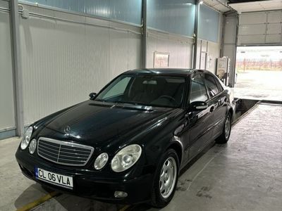 Mercedes E220