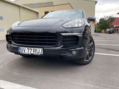 second-hand Porsche Cayenne S E-Hybrid Tiptronic S