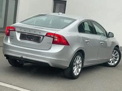 Utilizat 2014 Volvo S60 Berlinǎ | 7.800 EUR