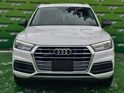 Culoarealb Second-hand 2020 Audi Q5 Sport SUV | 21.950 EUR (Super Preț)