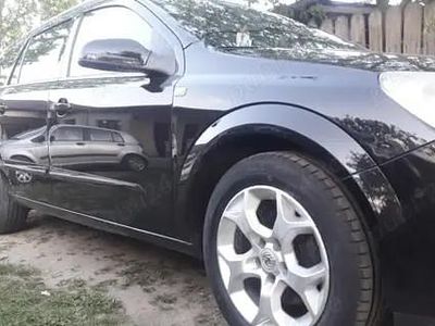 Negru Utilizat 2007 Opel Astra Break | 2.400 EUR (Puțin scump)