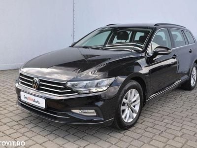 Negru Utilizat 2021 VW Passat Comfortline Break | 21.750 EUR (Puțin scump)