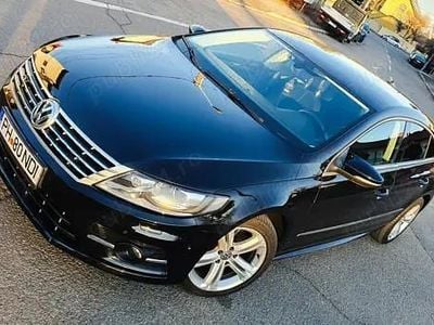 Negru Utilizat 2014 VW Passat R-line Berlinǎ | 10.800 EUR (Preț OK)
