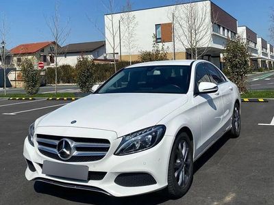 Second-hand Mercedes C300e Avantgarde 204 CP (150 kW) 2016 Culoarealb Berlinǎ
