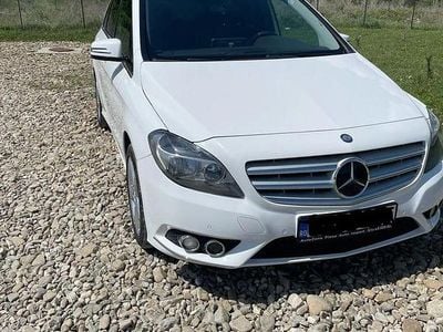 Mercedes B180