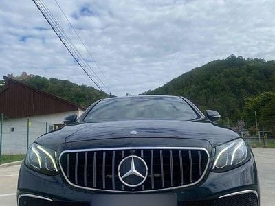 Mercedes E220