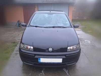 Second-hand Fiat Punto 80 CP (58 kW) 2001 Negru Hatchback