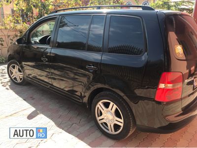 Second-hand VW Touran 100 CP (73 kW) 2003 Monovolum