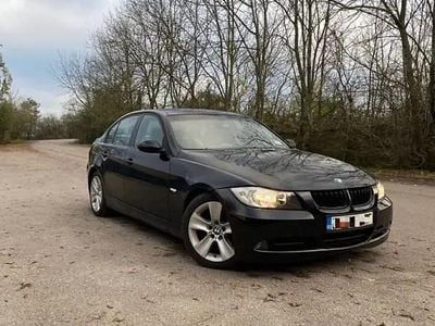 Negru Utilizat 2005 BMW 320 Berlinǎ | 3.000 EUR (Preț OK)