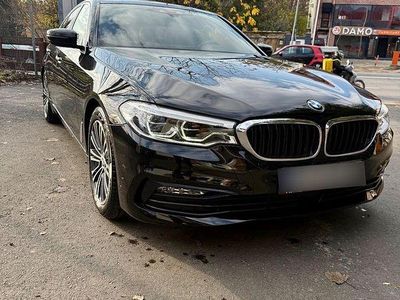 Culoarenegru Utilizat 2018 BMW 520 Luxury Line Break | 22.300 EUR (Scump)