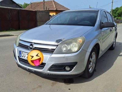 second-hand Opel Astra 1.6 .16V -benzina