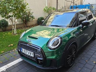 Culoareverde Utilizat 2023 Mini Cooper S Hatchback | 32.500 EUR (Scump)