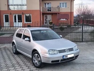 Second-hand VW Golf IV 105 CP (77 kW) 2002 Hatchback