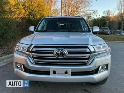 Second-hand Toyota Land Cruiser 370 CP (272 kW) 2017 Argintiu SUV