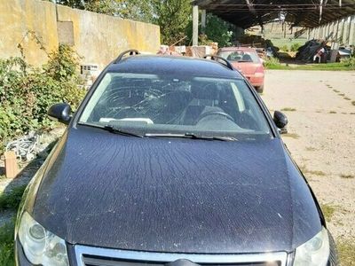 Negru Utilizat 2010 VW Passat Break | 2.000 EUR