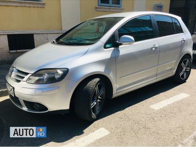 Gri Utilizat 2007 VW Golf Plus Cross Monovolum | 5.200 EUR