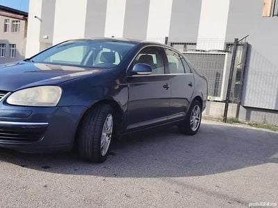 Second-hand VW Jetta 105 CP (77 kW) 2007 Berlinǎ