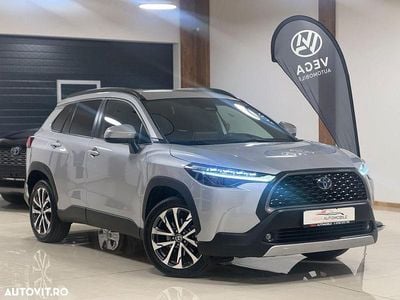 Culoaregri Second-hand 2023 Toyota Corolla Cross Team SUV | 23.999 EUR (Scump)