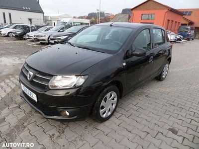 Second-hand Dacia Sandero Lauréate 75 CP (55 kW) 2015 Culoarenegru