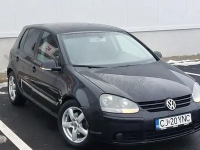 Negru Utilizat 2005 VW Golf V Trendline Hatchback | 2.150 EUR (Preț bun)