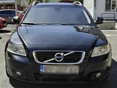Second-hand Volvo V50 109 CP (80 kW) 2012 Negru Break