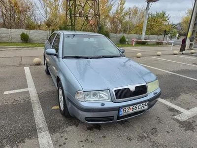 Utilizat 2004 Skoda Octavia Elegance Berlinǎ | 1.750 EUR (Preț bun)