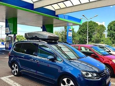 Culoarealbastru Utilizat 2017 VW Sharan Comfortline Monovolum | 17.500 EUR