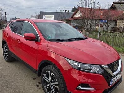 Rosu Utilizat 2018 Nissan Qashqai N-Connecta SUV | 14.200 EUR (Preț OK)