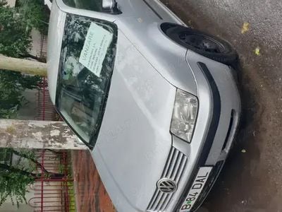 Utilizat 2003 VW Bora Berlinǎ | 900 EUR