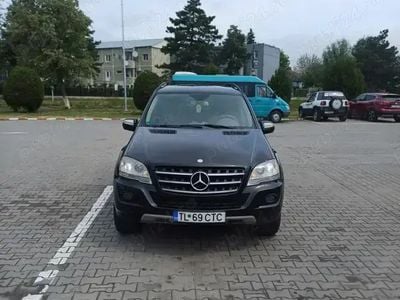 Mercedes ML320