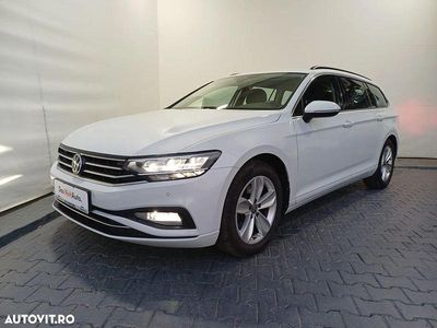 Albmetalic Utilizat 2022 VW Passat Comfortline Break | 23.950 EUR (Scump)