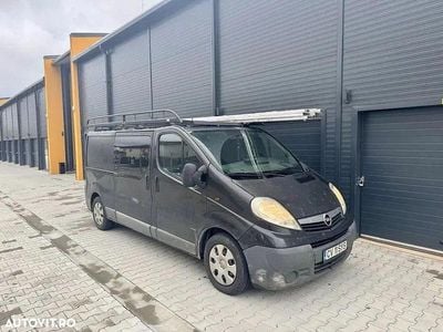 Second-hand Opel Vivaro 114 CP (83 kW) 2008 Culoarenegru Monovolum