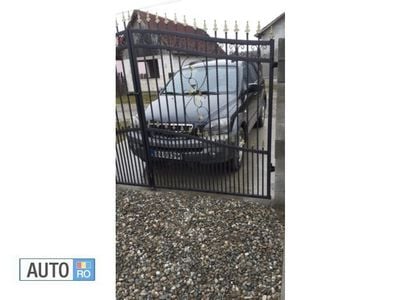 Second-hand Kia Sorento 140 CP (102 kW) 2005 Argintiu SUV