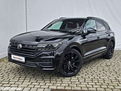 Negru normal Utilizat 2021 VW Touareg Style SUV | 52.900 EUR (Scump)