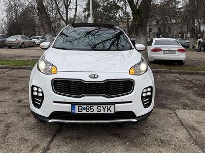 Second-hand Kia Sportage GT-Line 177 CP (130 kW) 2017 Culoarealb SUV