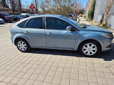 Albastru Utilizat 2009 Ford Focus Hatchback | 2.490 EUR (Preț OK)