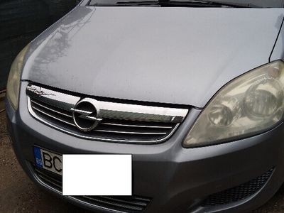 second-hand Opel Zafira b,7 trepte superb 1,7 diesel,fab.2010 eur 5,inmatriculat