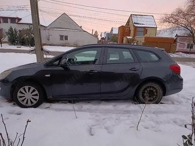 Second-hand Opel Astra 101 CP (74 kW) 2012 Break