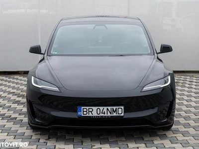 Second-hand Tesla Model 3 377 kW (513 CP) 2024 Culoarenegru Berlinǎ