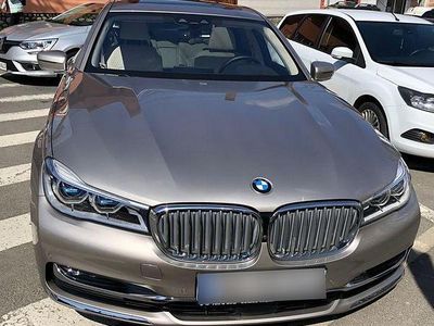 Culoarealte culori Utilizat 2016 BMW 740L Comfort Edition Berlinǎ | 35.000 EUR